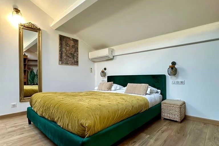 townhouse 15 Rooms for sale on CASSIS (13260) Sale Townhouse Cassis 15 Rooms 350 m²
