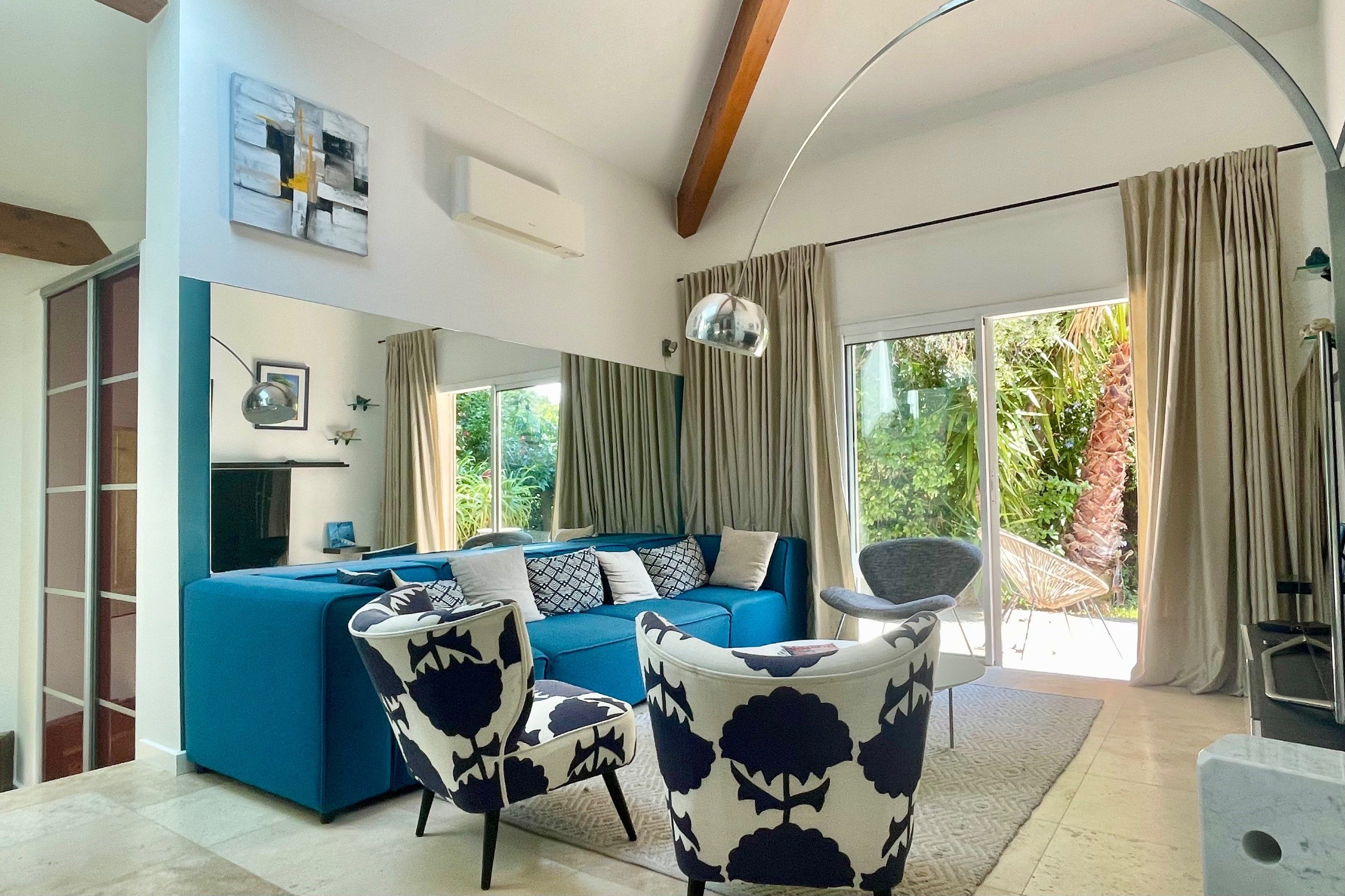 villa 7 Pièces en vente sur SANARY SUR MER (83110)