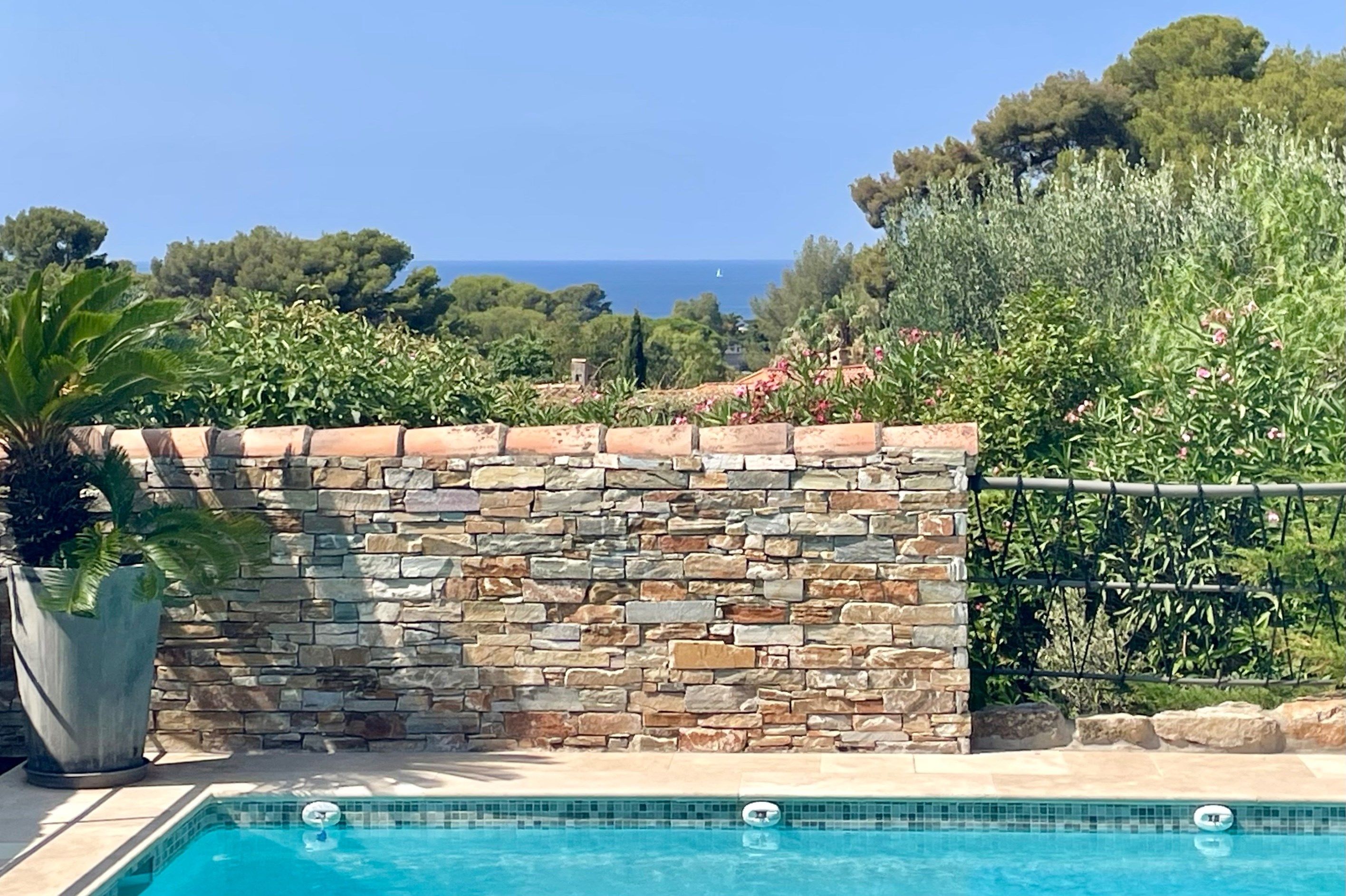villa 7 Pièces en vente sur SANARY SUR MER (83110)