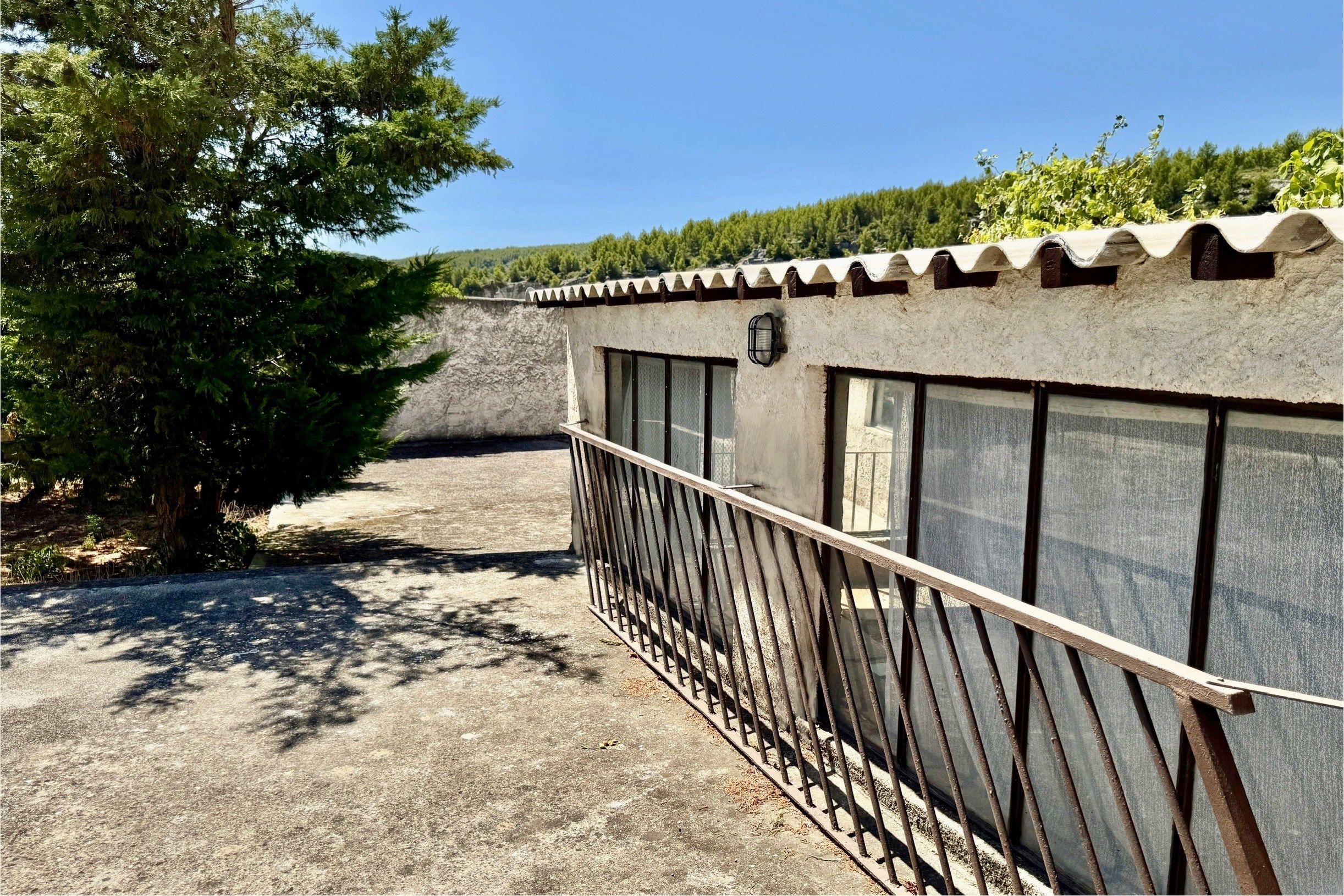 maison 9 Pièces en vente sur CASSIS (13260)