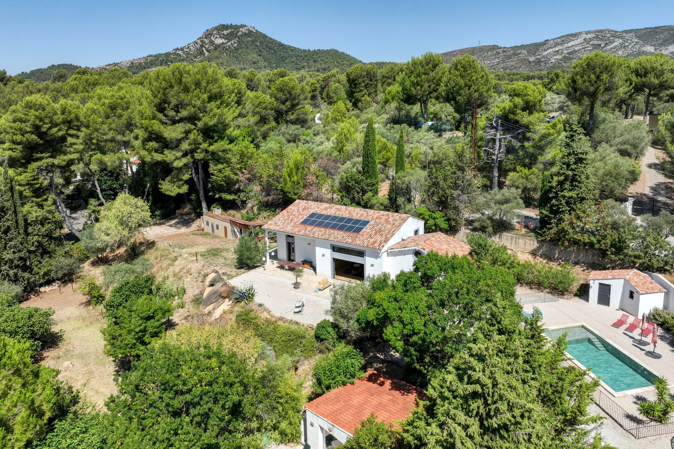 maison 7 Pièces en vente sur AUBAGNE (13400)