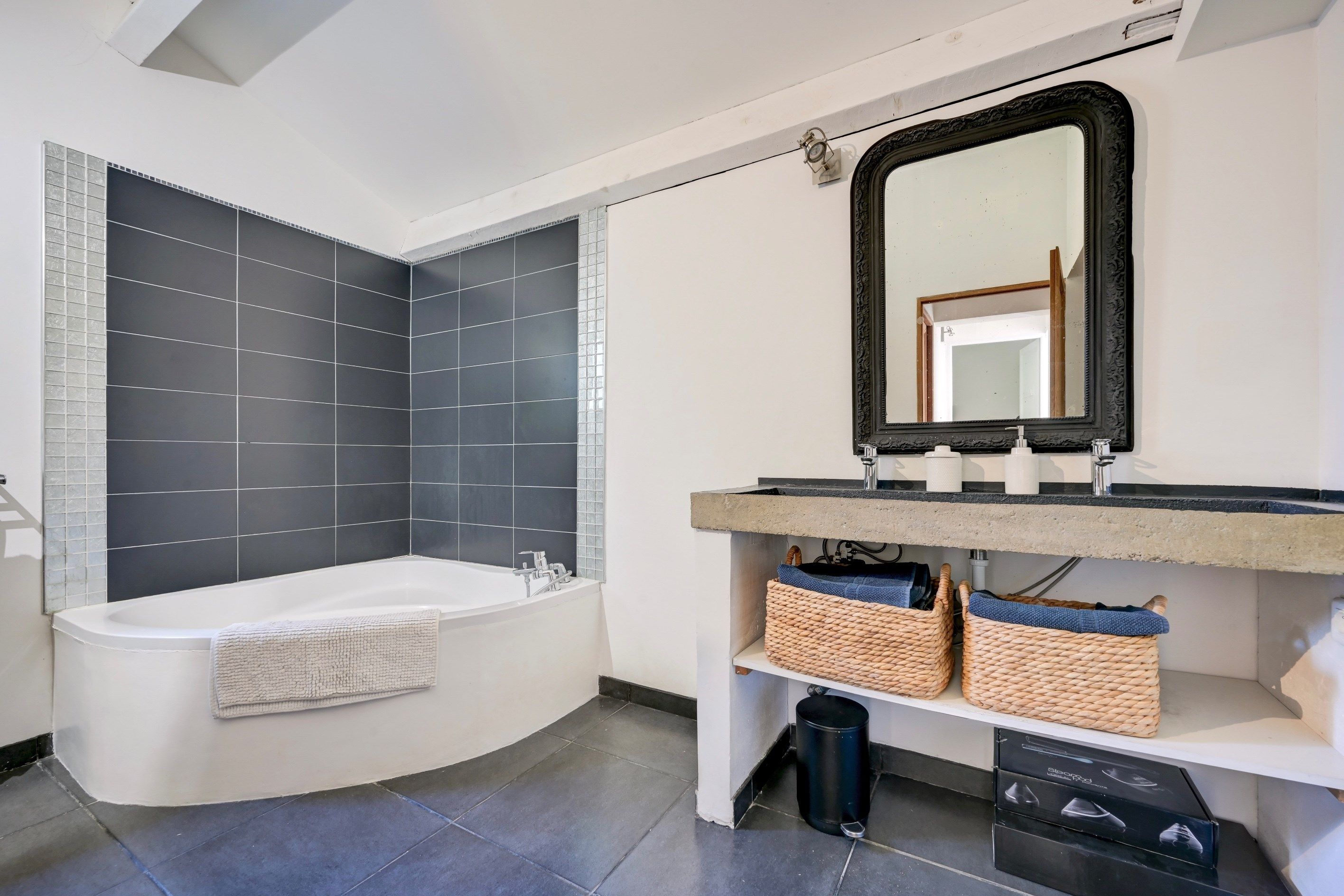 maison 7 Pièces en vente sur AUBAGNE (13400)