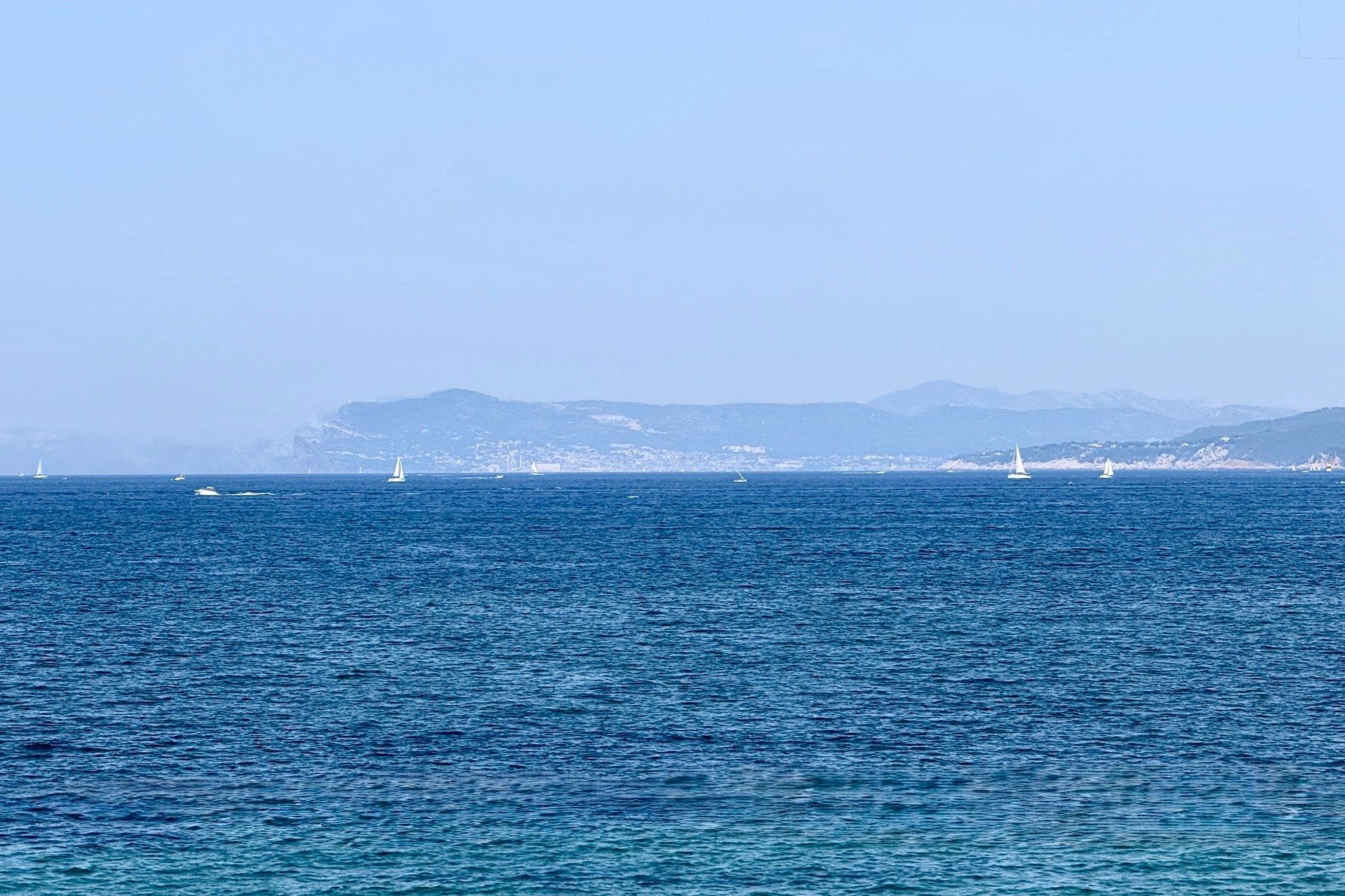 villa 6 Rooms for sale on SANARY SUR MER (83110) Sale Villa Sanary-sur-Mer 6 Rooms 230 m²