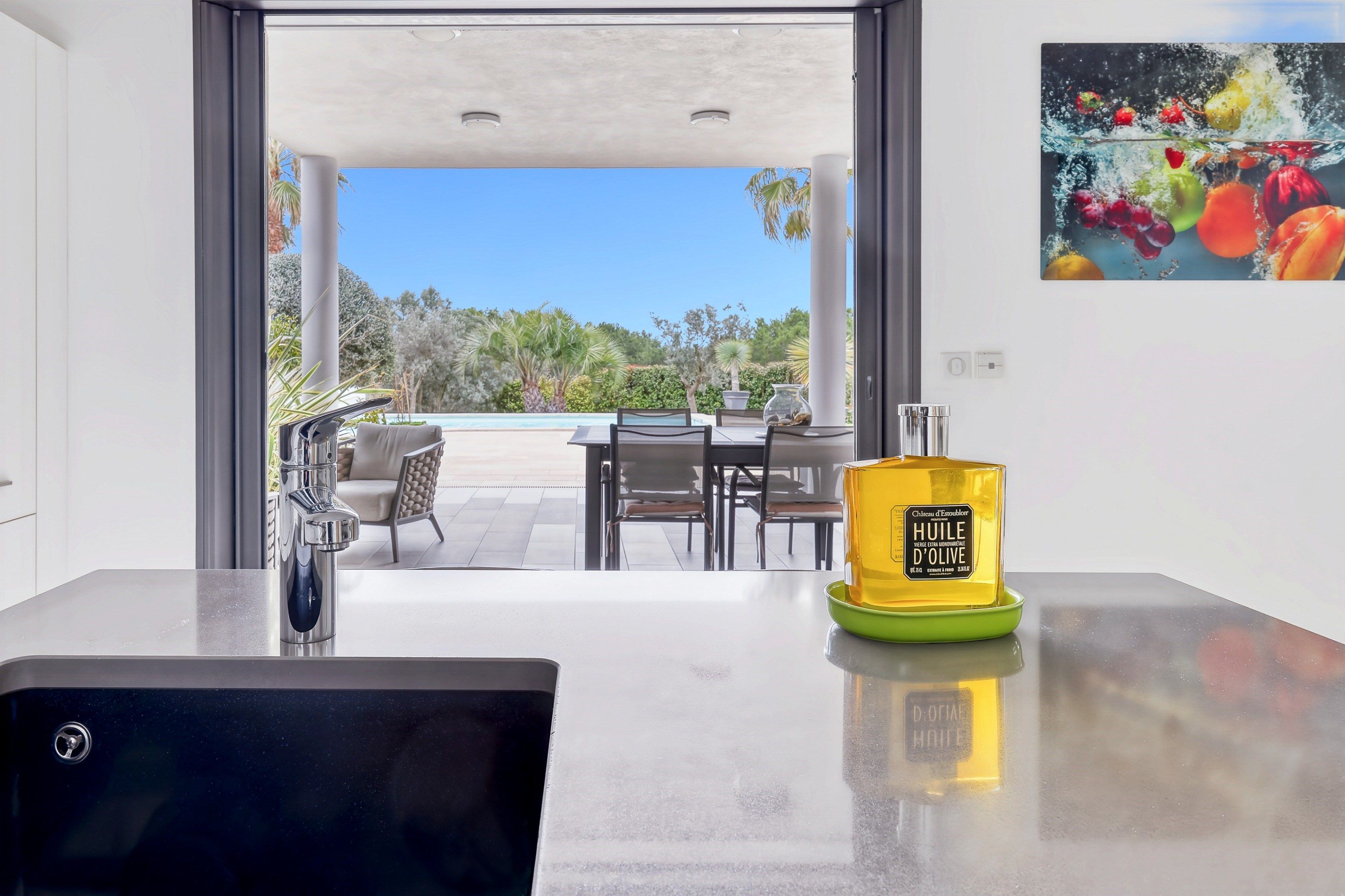 contemporary house 9 Rooms for sale on AIX EN PROVENCE (13090)