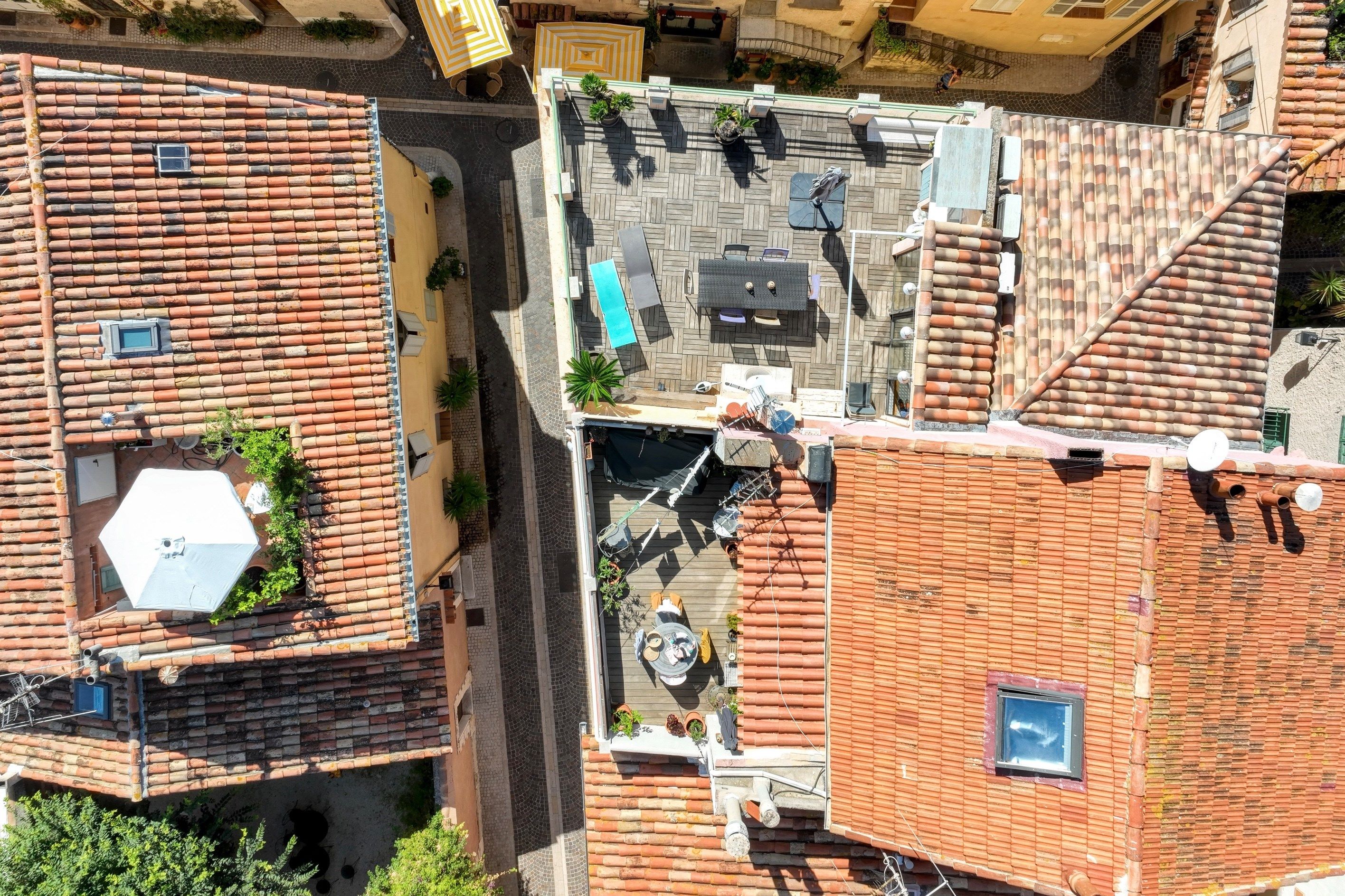 townhouse 11 Rooms for sale on CASSIS (13260) Sale Townhouse Cassis 11 Rooms 180 m²