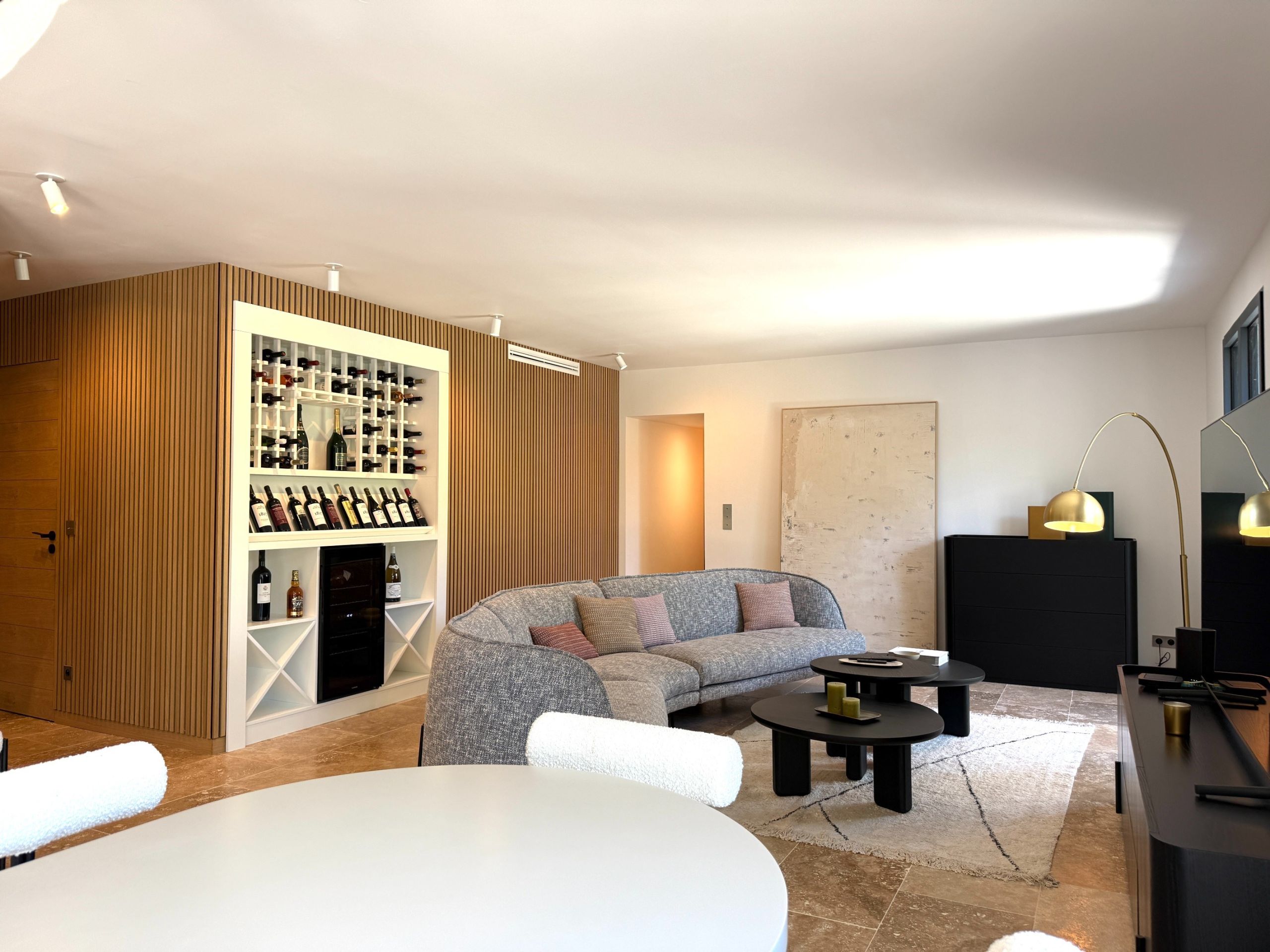 house 9 Rooms for sale on CASSIS (13260)