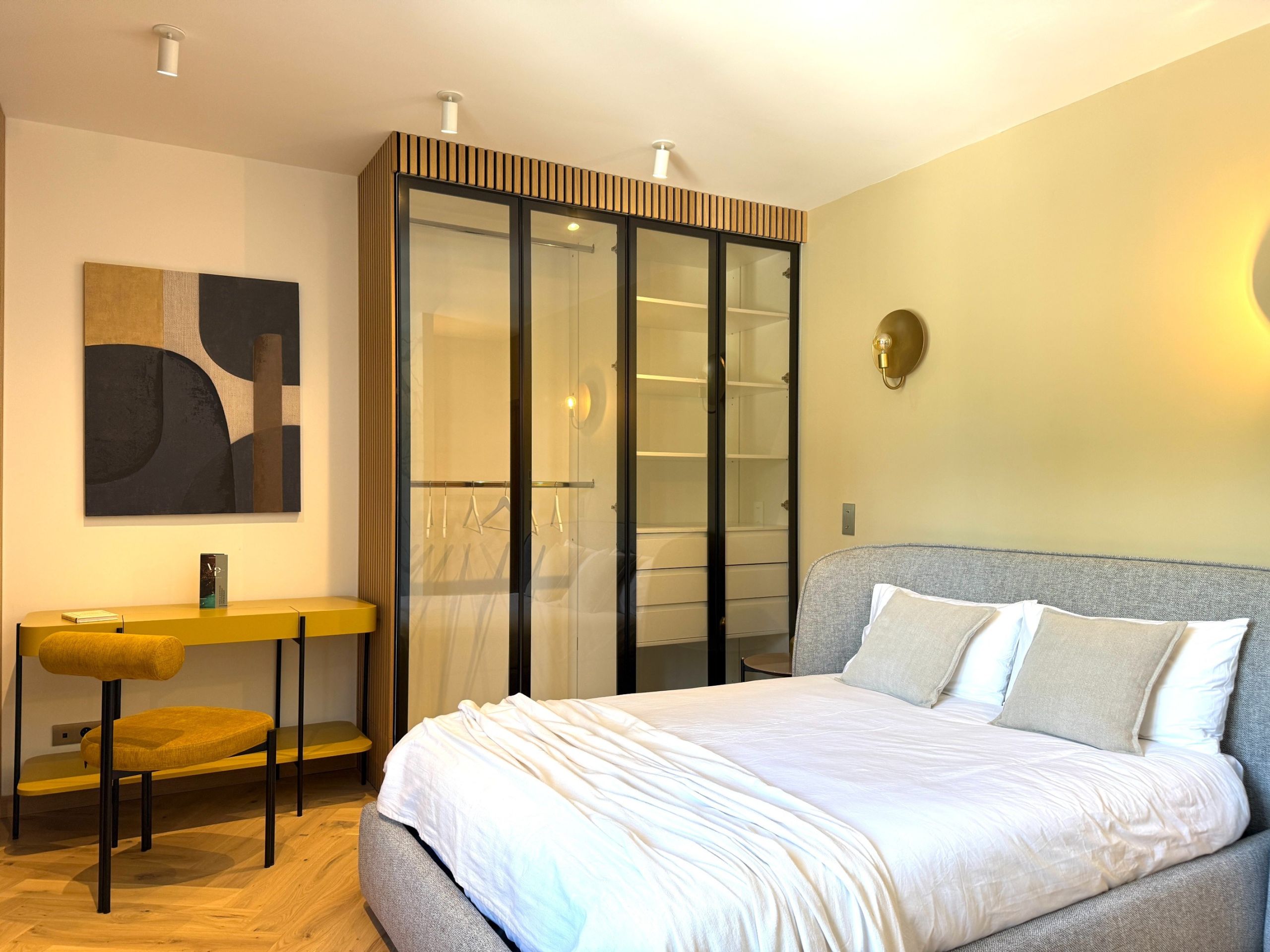 house 9 Rooms for sale on CASSIS (13260)