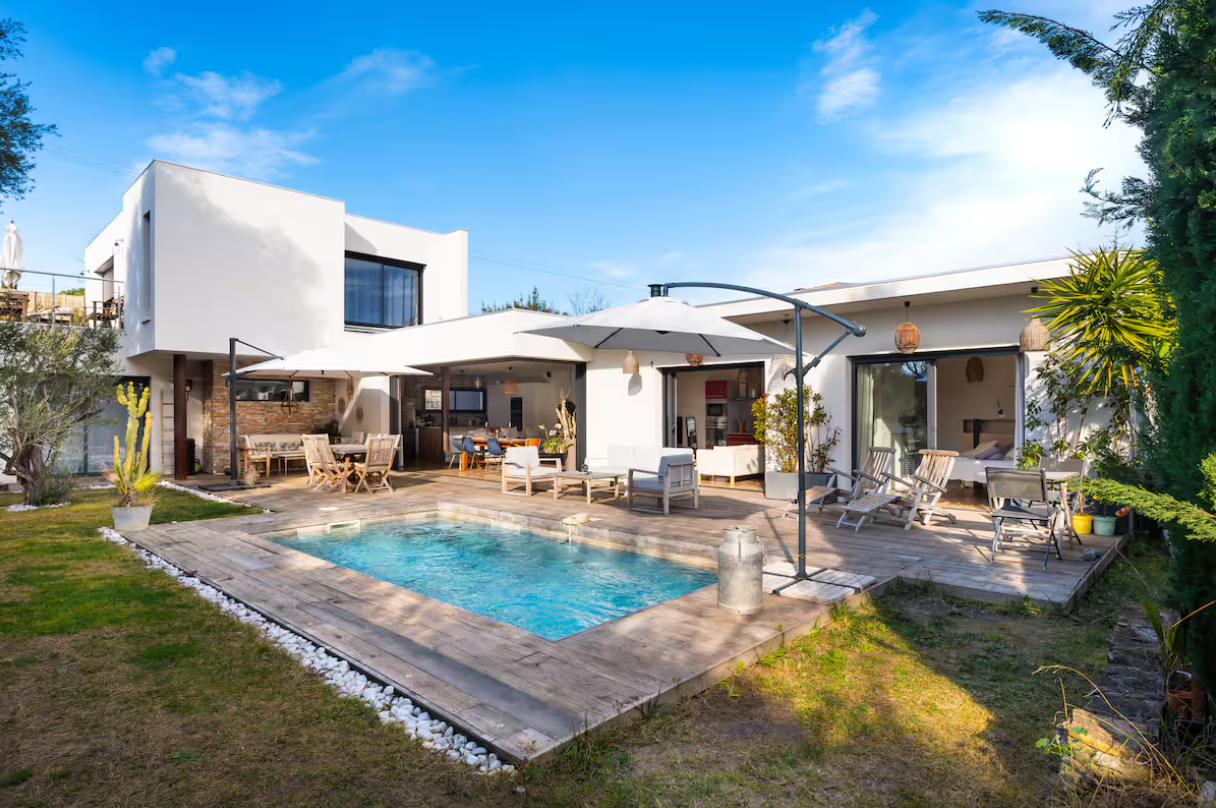 house 7 Rooms for sale on CASSIS (13260) Sale House Cassis 7 Rooms 233 m²