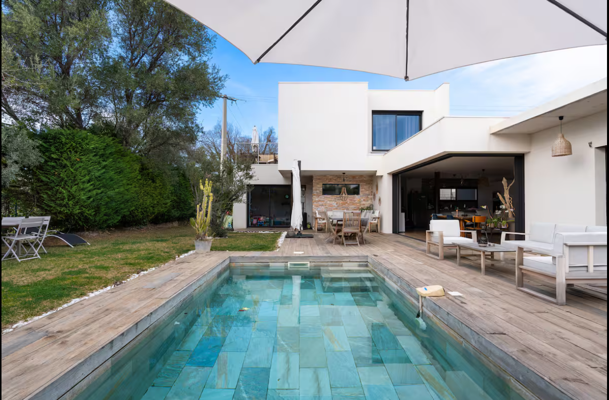 house 7 Rooms for sale on CASSIS (13260) Sale House Cassis 7 Rooms 233 m²