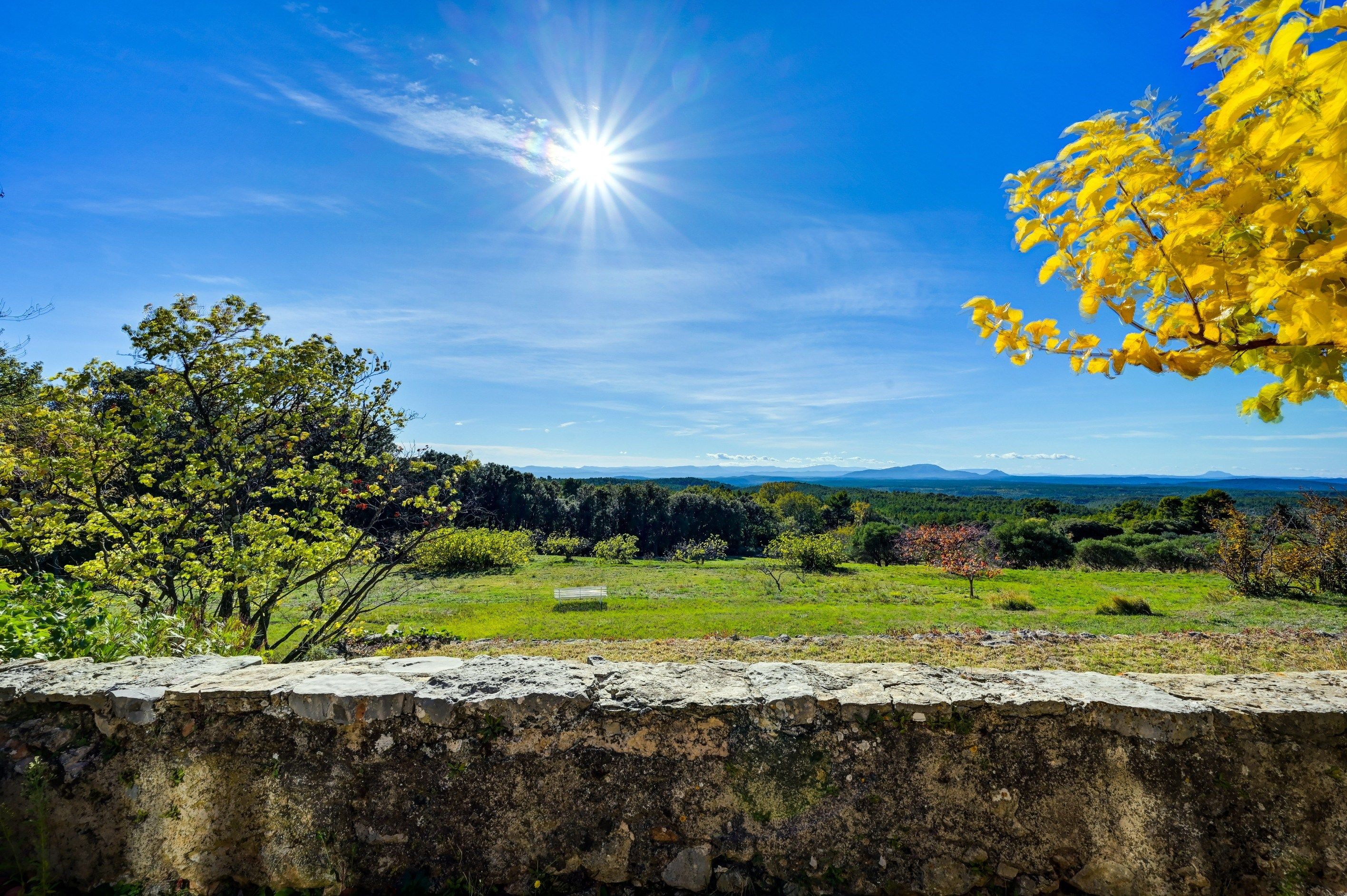 property 14 Rooms for sale on AUPS (83630) Sale Property Aups 14 Rooms 400 m²