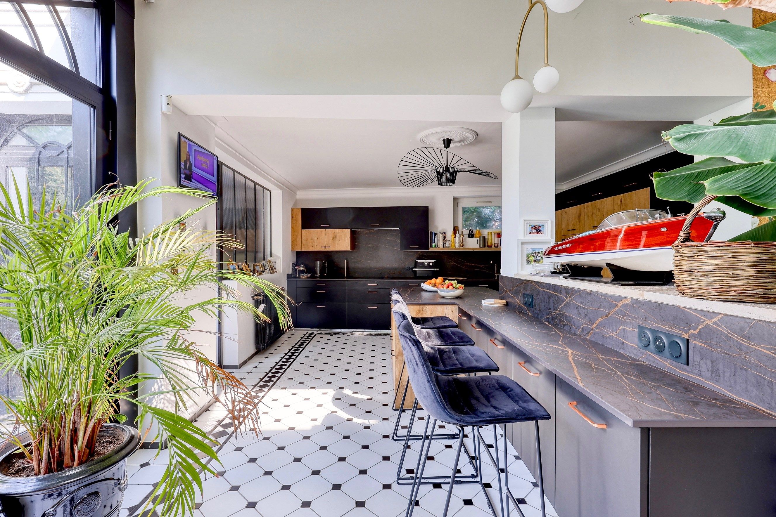 maison bourgeoise 15 Pièces en vente sur SANARY SUR MER (83110)