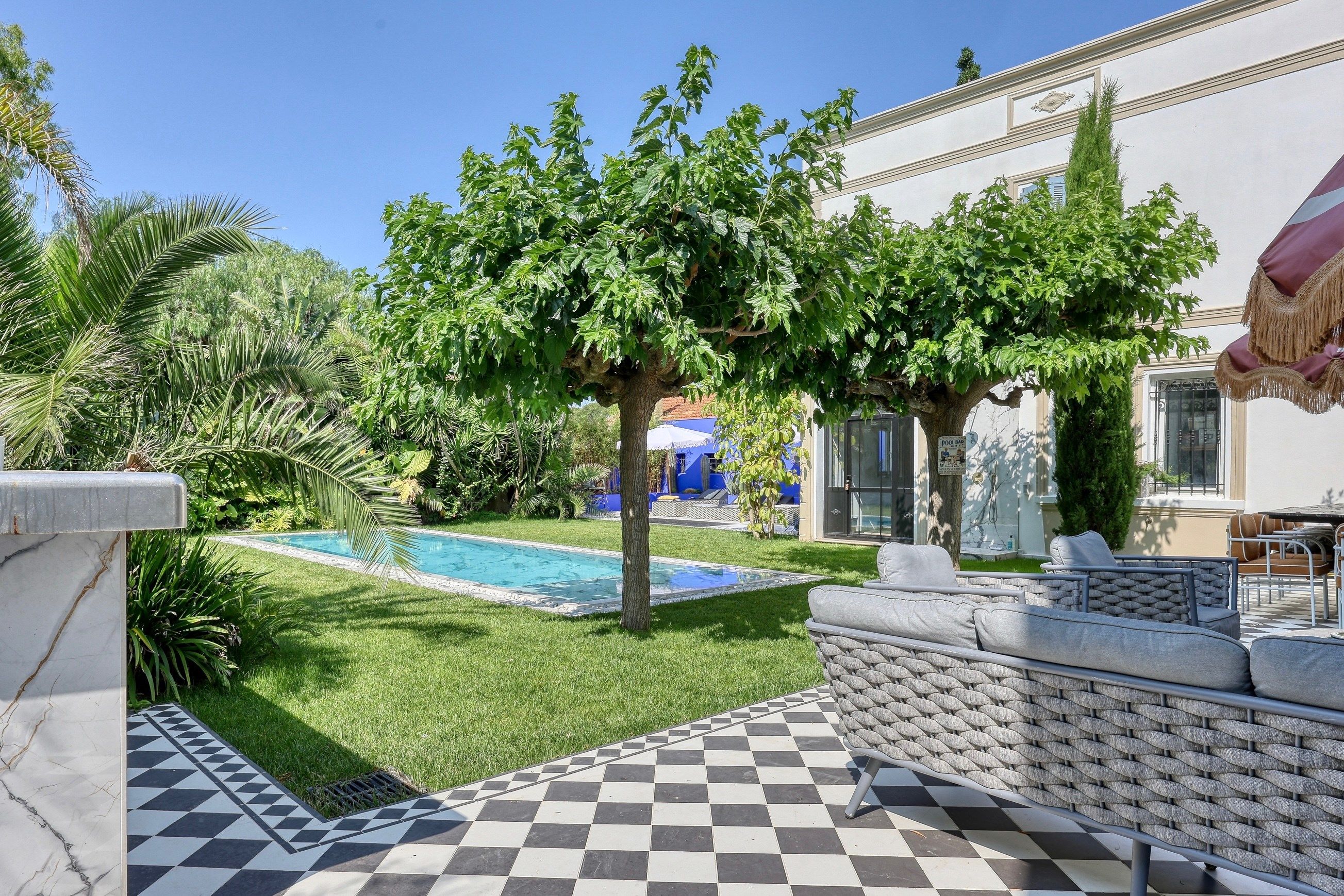 maison bourgeoise 15 Pièces en vente sur SANARY SUR MER (83110)