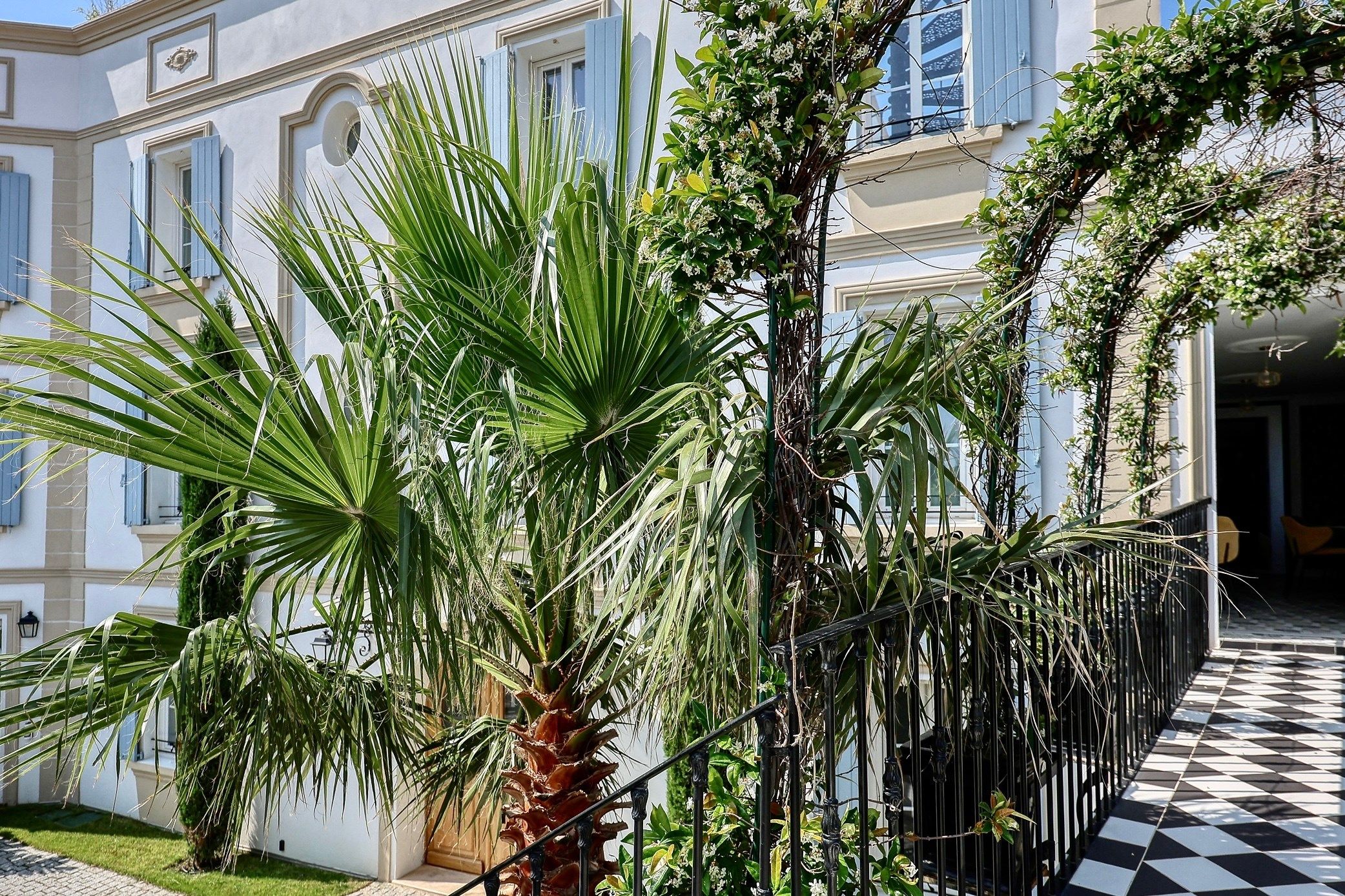 maison bourgeoise 15 Pièces en vente sur SANARY SUR MER (83110)
