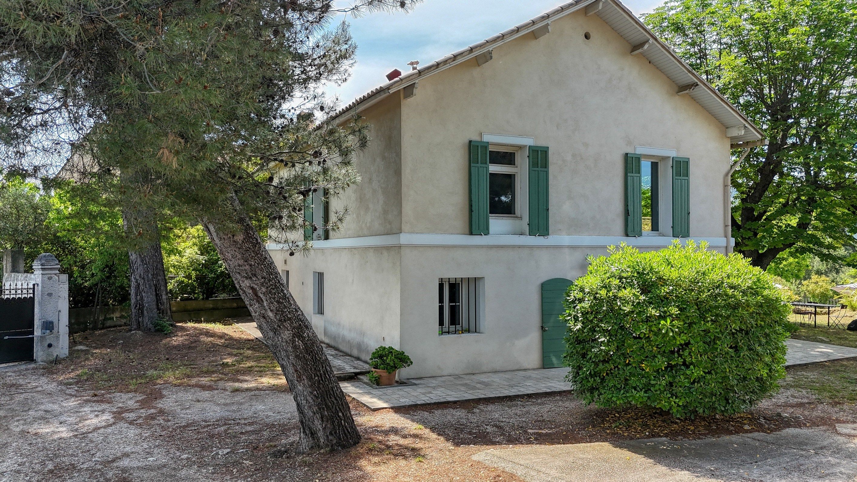 maison 10 Pièces en vente sur AUBAGNE (13400)